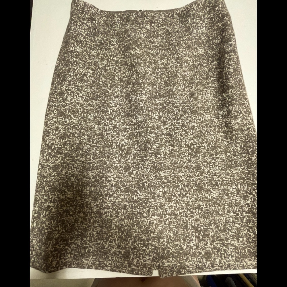 Calvin Klein made in Italy wool skirt in taupe and crème colors. Designer.